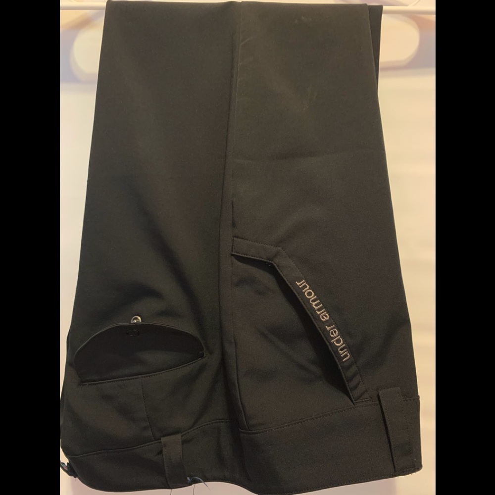 Under ARMOUR Women’s Performance Golf  Capris